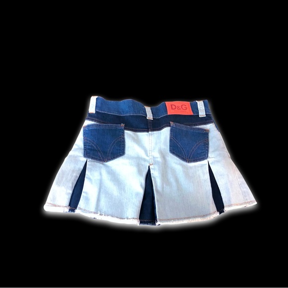 Dolce & Gabbana Vintage Logo Medallion Mini Skirt - Picture 6 of 15